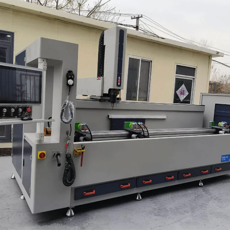 Endüstriyel Alüminyum için 1500mm CNC Freze Makinesi