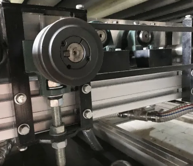 1600mm Yüksek Verimli Tam Otomatik Yatay Yalıtımlı Cam Yıkama ve Kurutma Makinesi