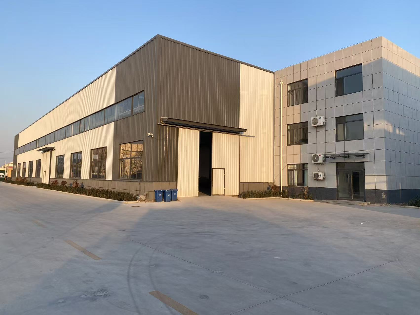 LBL şirketi Rusya'ya pencere ve kapı makineleri ihraç ediyor