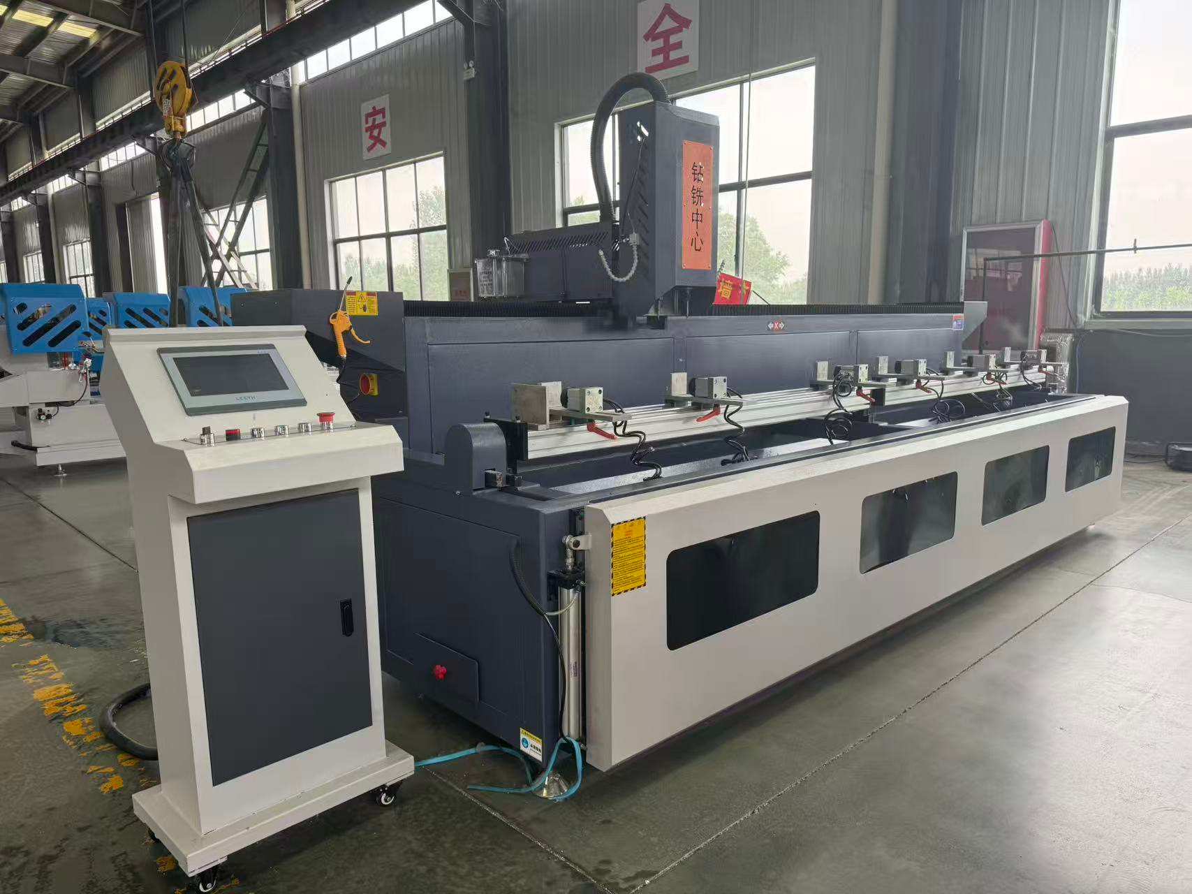 4000 CNC Delme ve Freze Makinesi