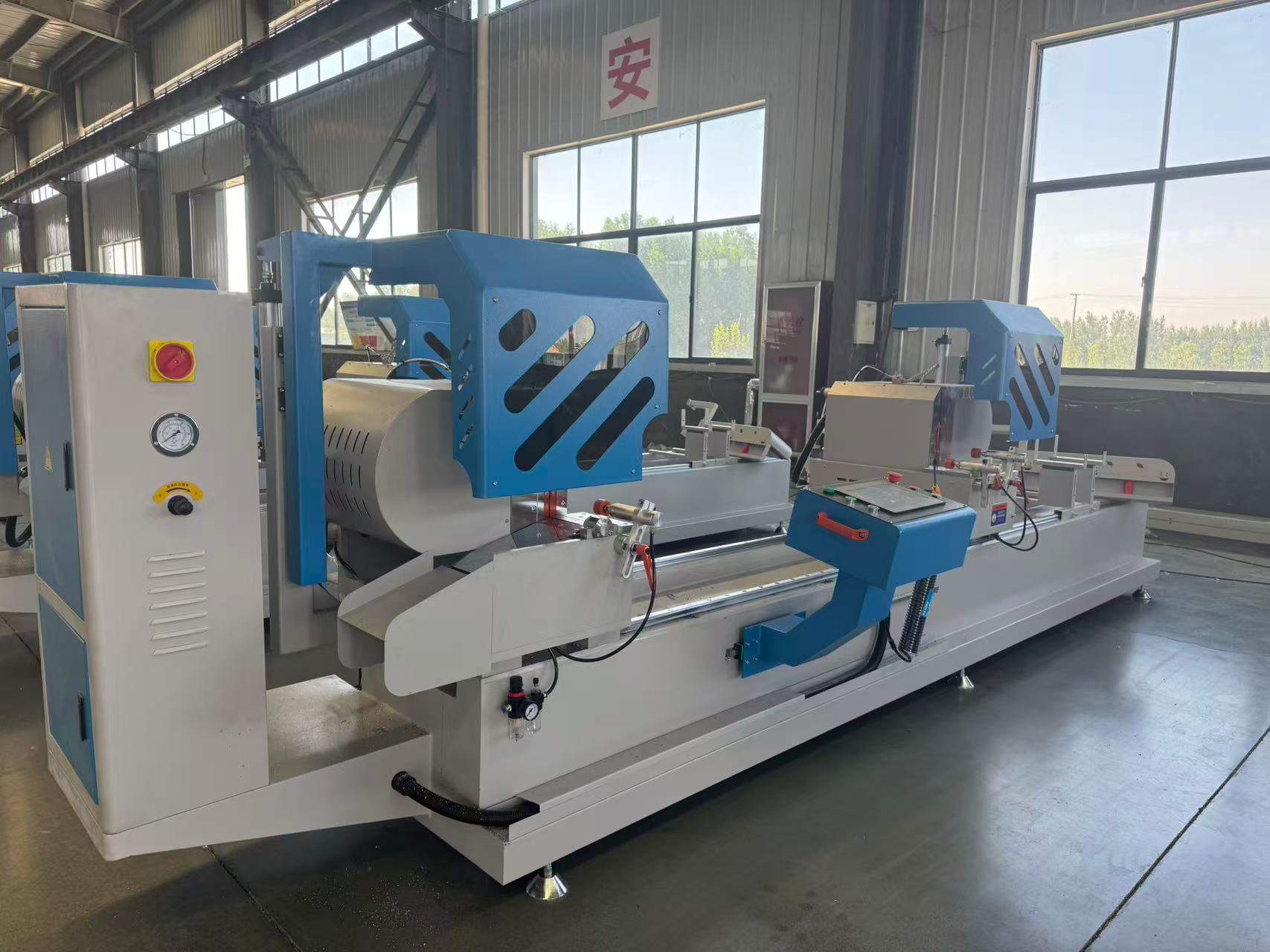 450mm CNC Çift Kafa İçten Salınımlı Hassas Kesim Testere (45°/90°)
