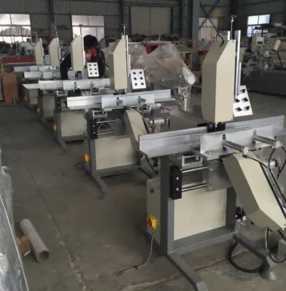 UPVC Pencereler için Otomatik Tek Kafalı PVC Su Yuvası Freze Makinesi